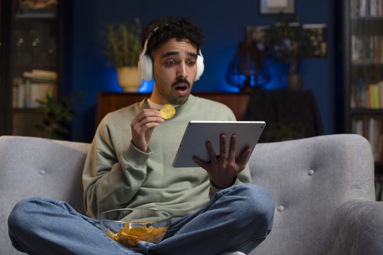 Anime Online: The Ultimate Guide to Streaming Anime Legally and Safely